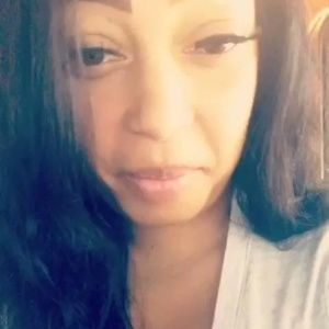 Meet your Posher, Ronisha